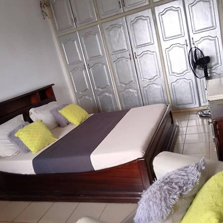 Appart Meuble Le Dakota Yaoundé Zewnętrze zdjęcie